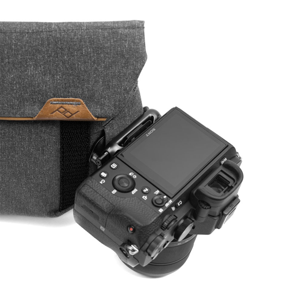 Field_Pouch_v2_Charcoal_BP-CH-2_010.jpg