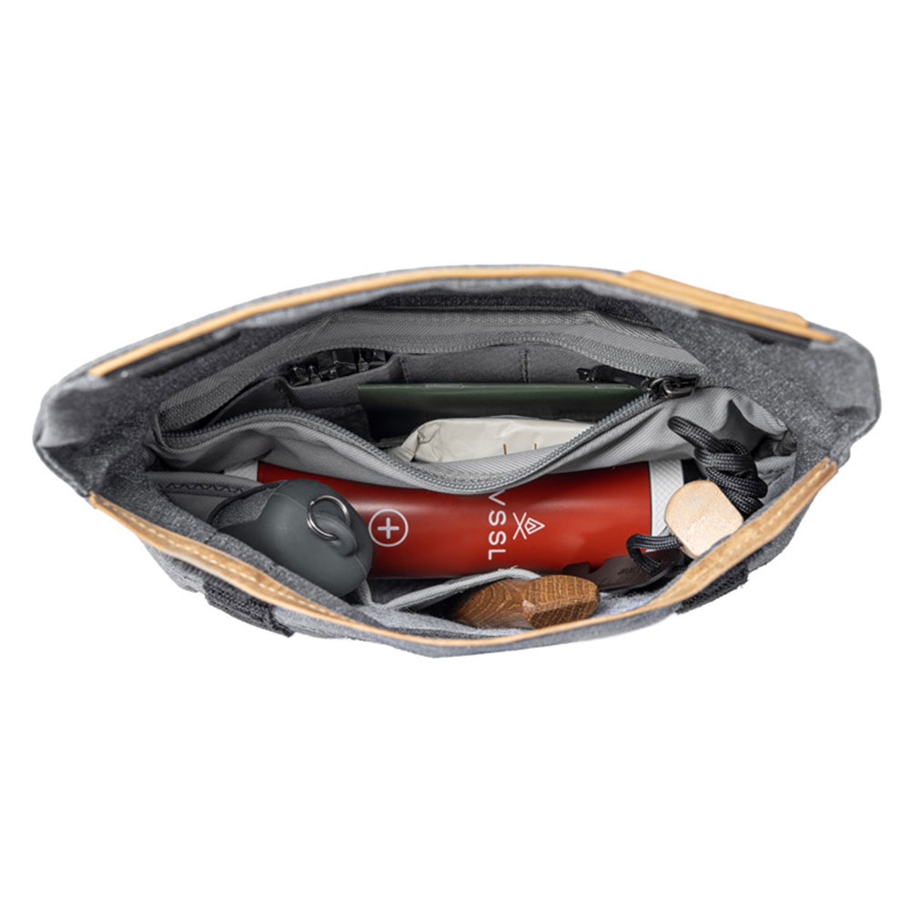 Field_Pouch_v2_Charcoal_BP-CH-2_015.jpg