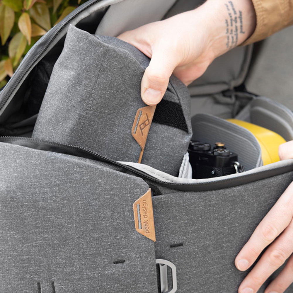 Field_Pouch_v2_Charcoal_BP-CH-2_018.jpg