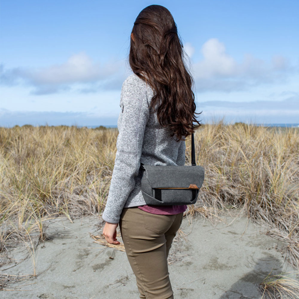 Field_Pouch_v2_Charcoal_BP-CH-2_022.jpg