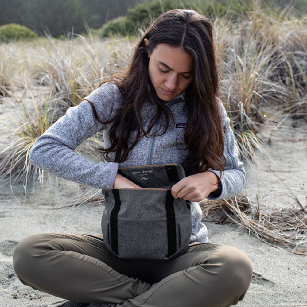 Field_Pouch_v2_Charcoal_BP-CH-2_024.jpg